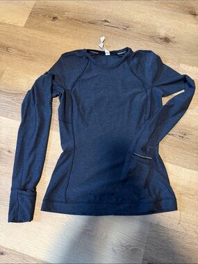 lululemon athletica Long Sleeve Crew Top - Navy blue size 4